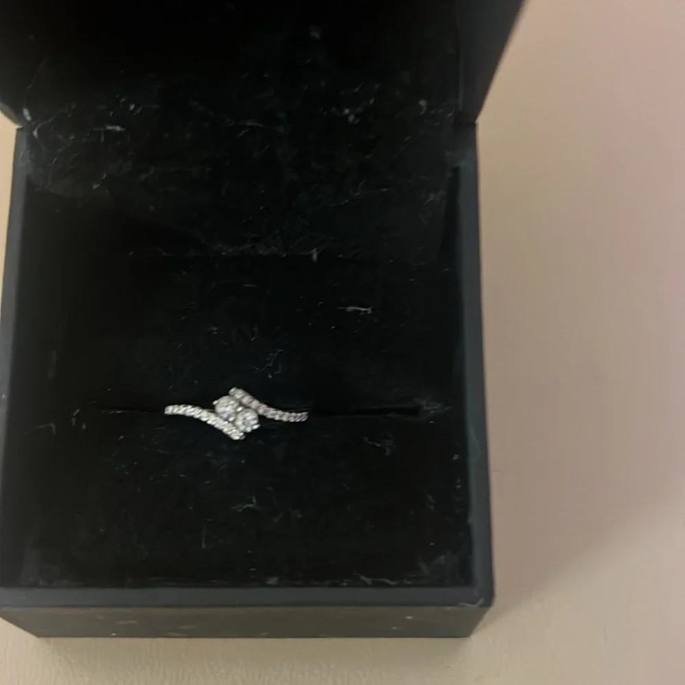 Diamond ring 💍 - Picture 3 of 7